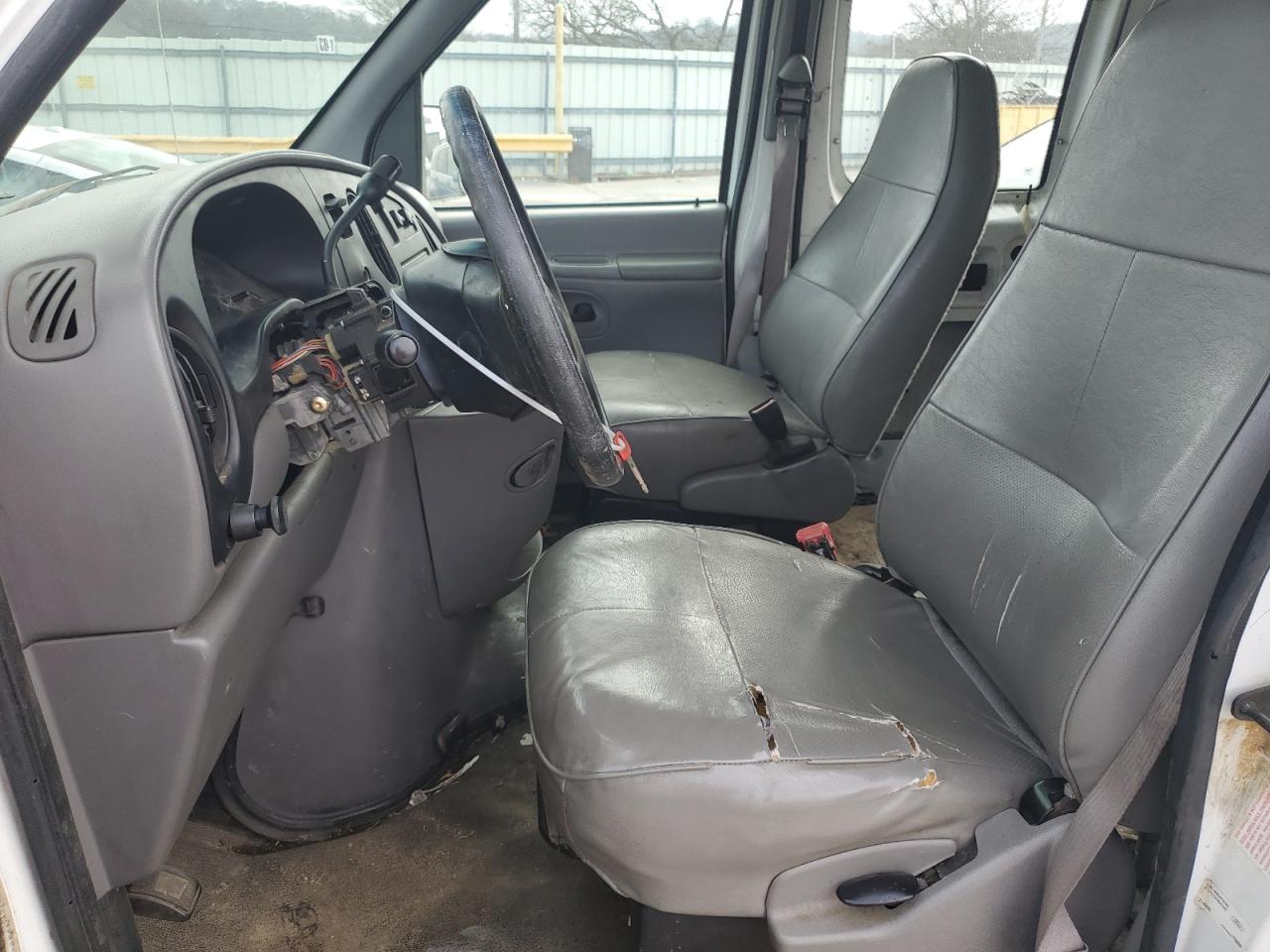 1997 Ford Econoline - Image 7