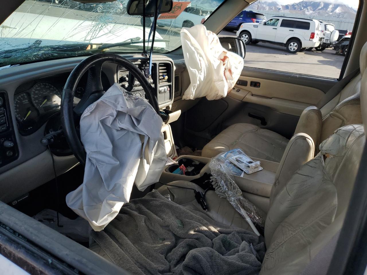 2002 Chevrolet Tahoe - Image 8
