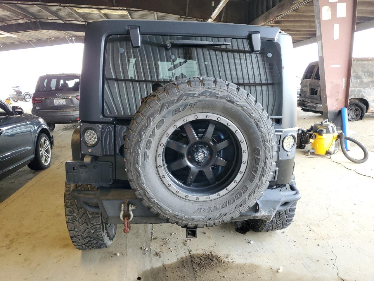 2015 Jeep Wrangler - Image 6