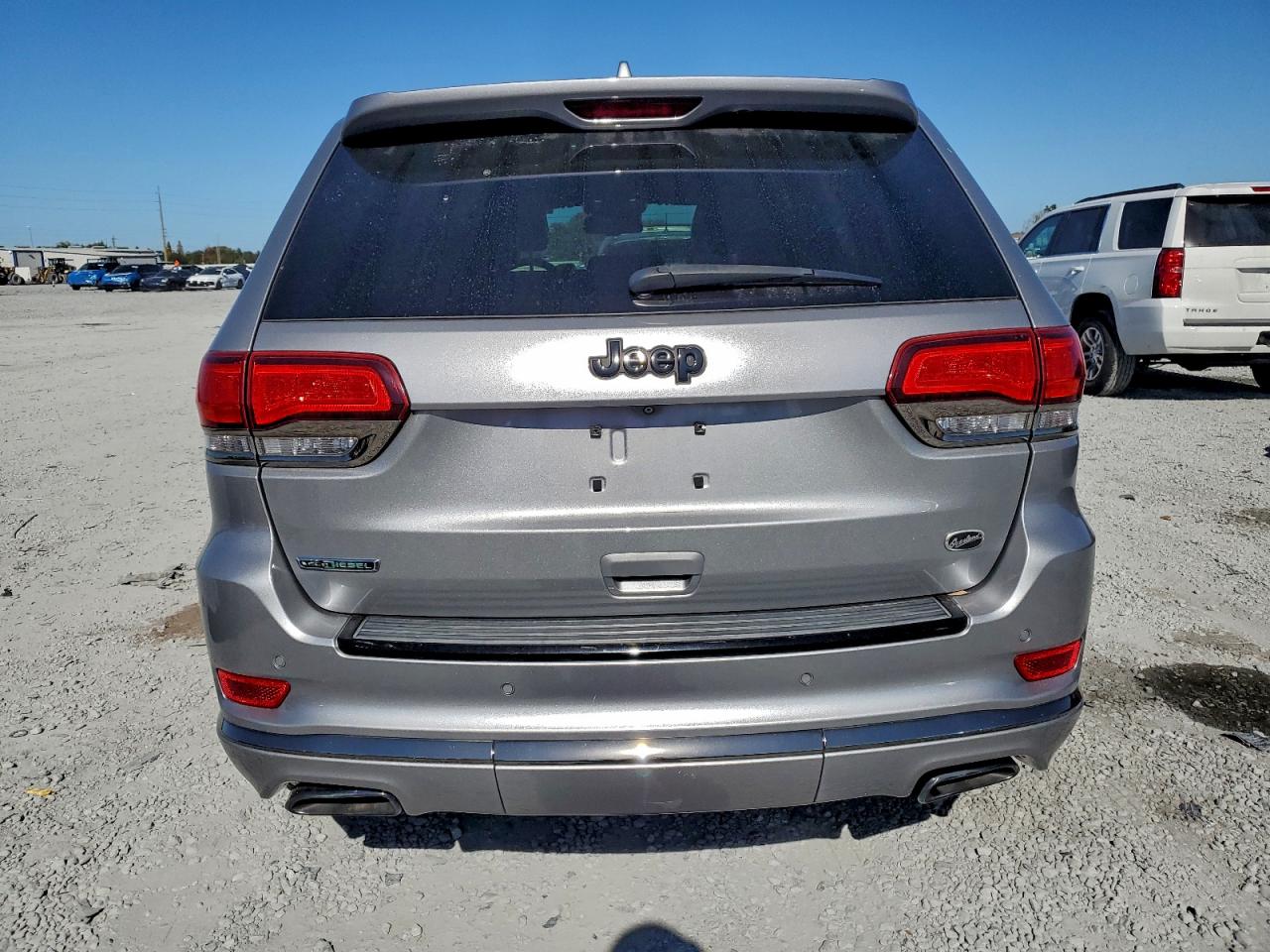 2015 Jeep Grand Cherokee Overland VIN: 1C4RJECM7FC131983 Lot: 97813585