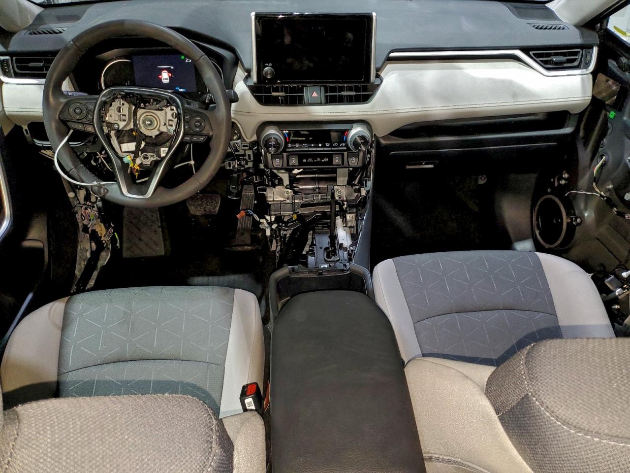 2024 Toyota Rav4 Xle VIN: 2T3P1RFV2RC479096 Lot: 94868795