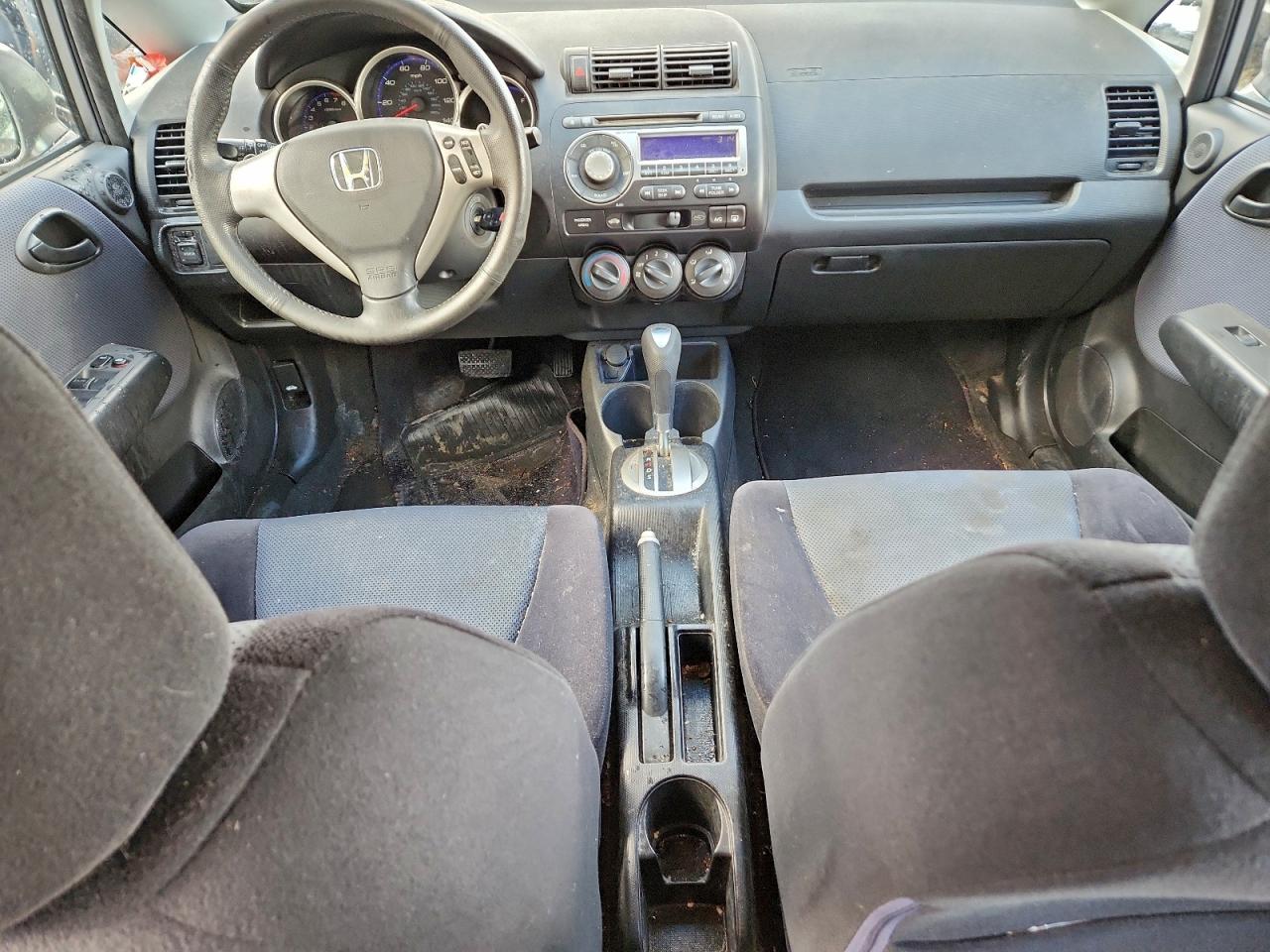 2007 Honda Fit S VIN: JHMGD38627S049517 Lot: 97248015