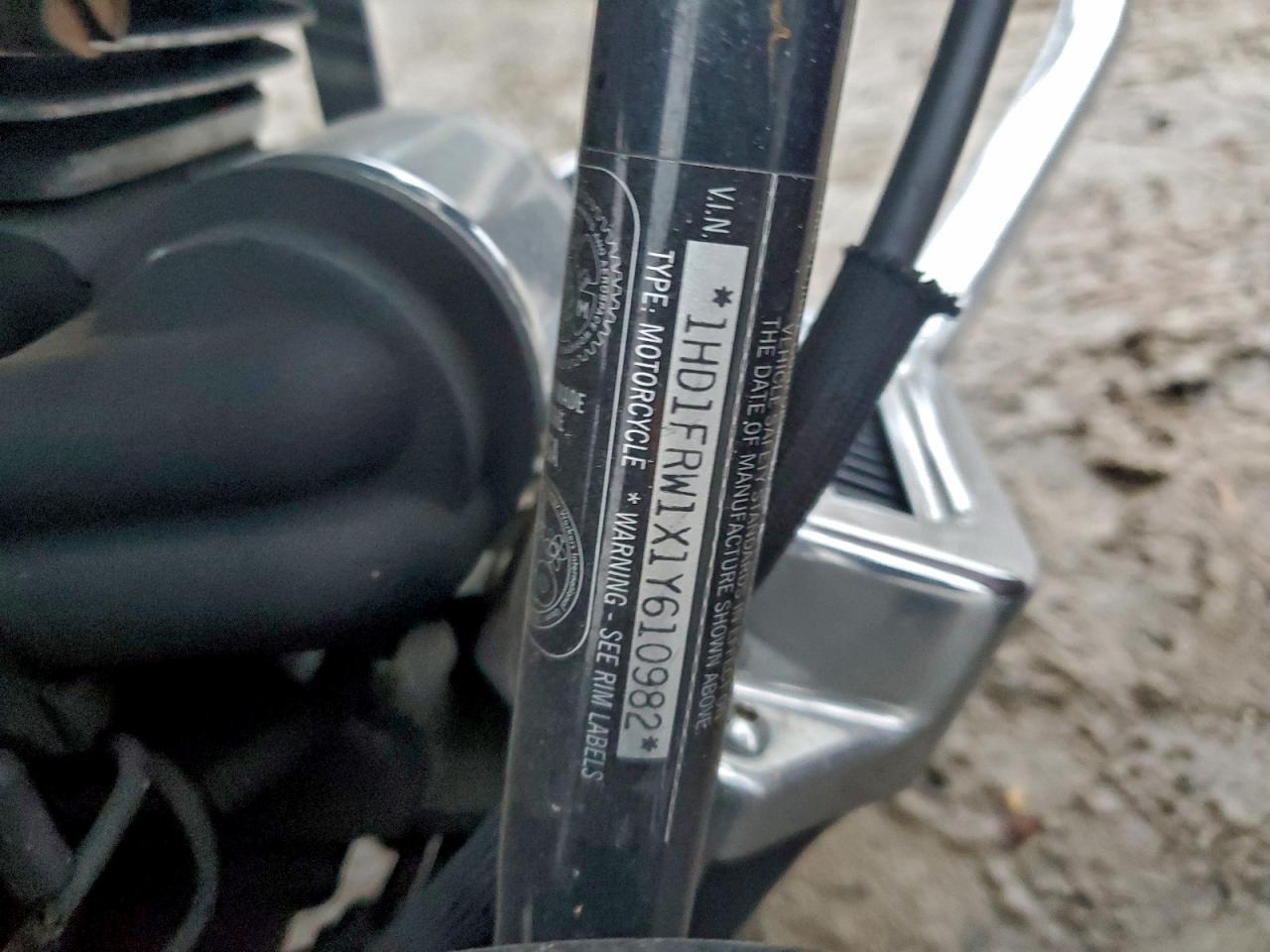 2001 Harley-Davidson Flhrci VIN: 1HD1FRW1X1Y610982 Lot: 93825155