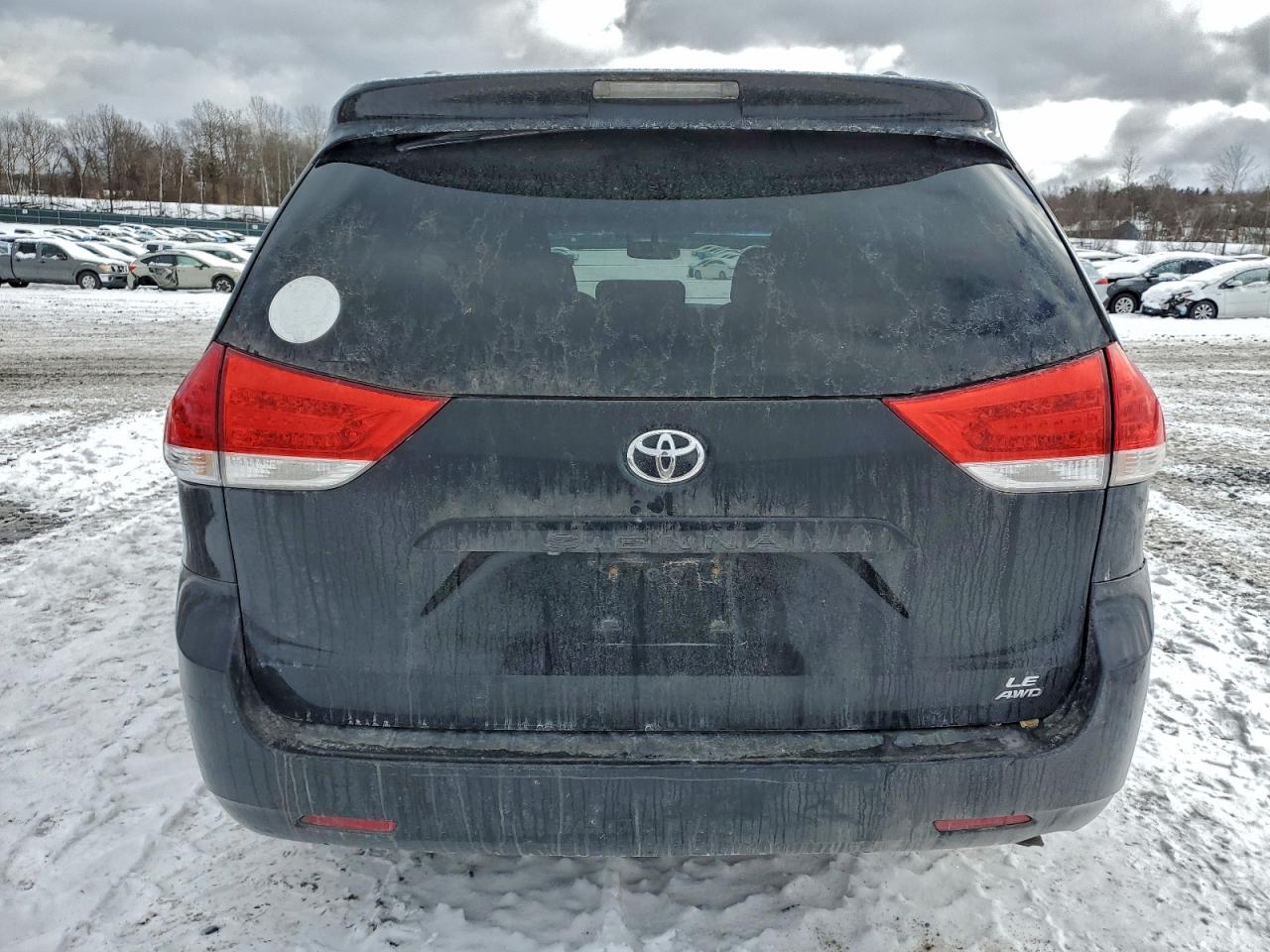 2011 Toyota Sienna Le VIN: 5TDJK3DC3BS016715 Lot: 95950505