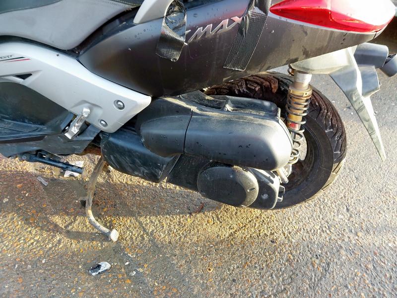 2011 YAMAHA YP250R X-MAX 