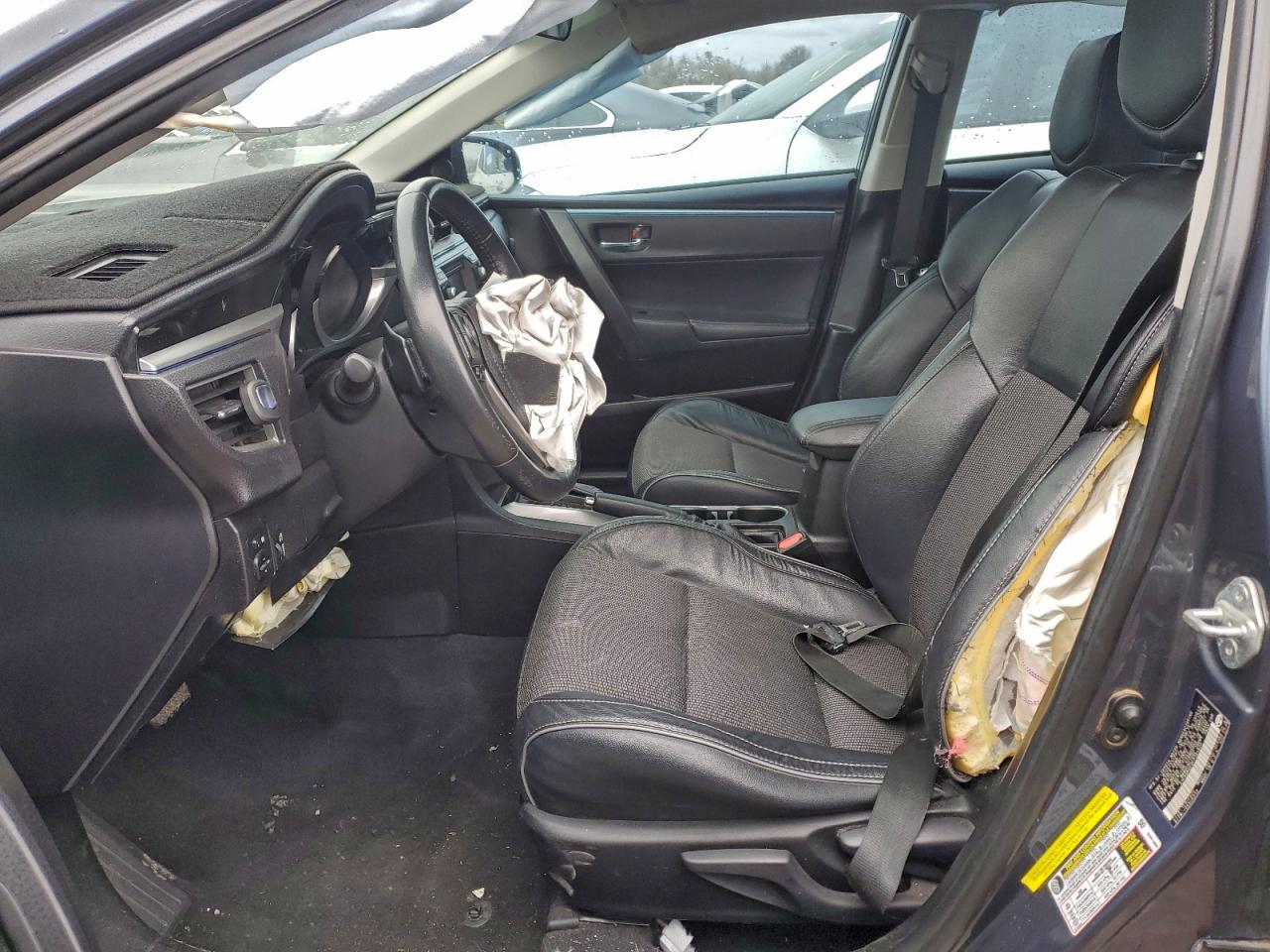 2015 Toyota Corolla L VIN: 5YFBURHE0FP201820 Lot: 94387375