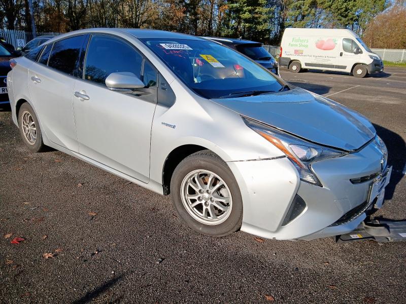 2016 TOYOTA PRIUS HYBRID 