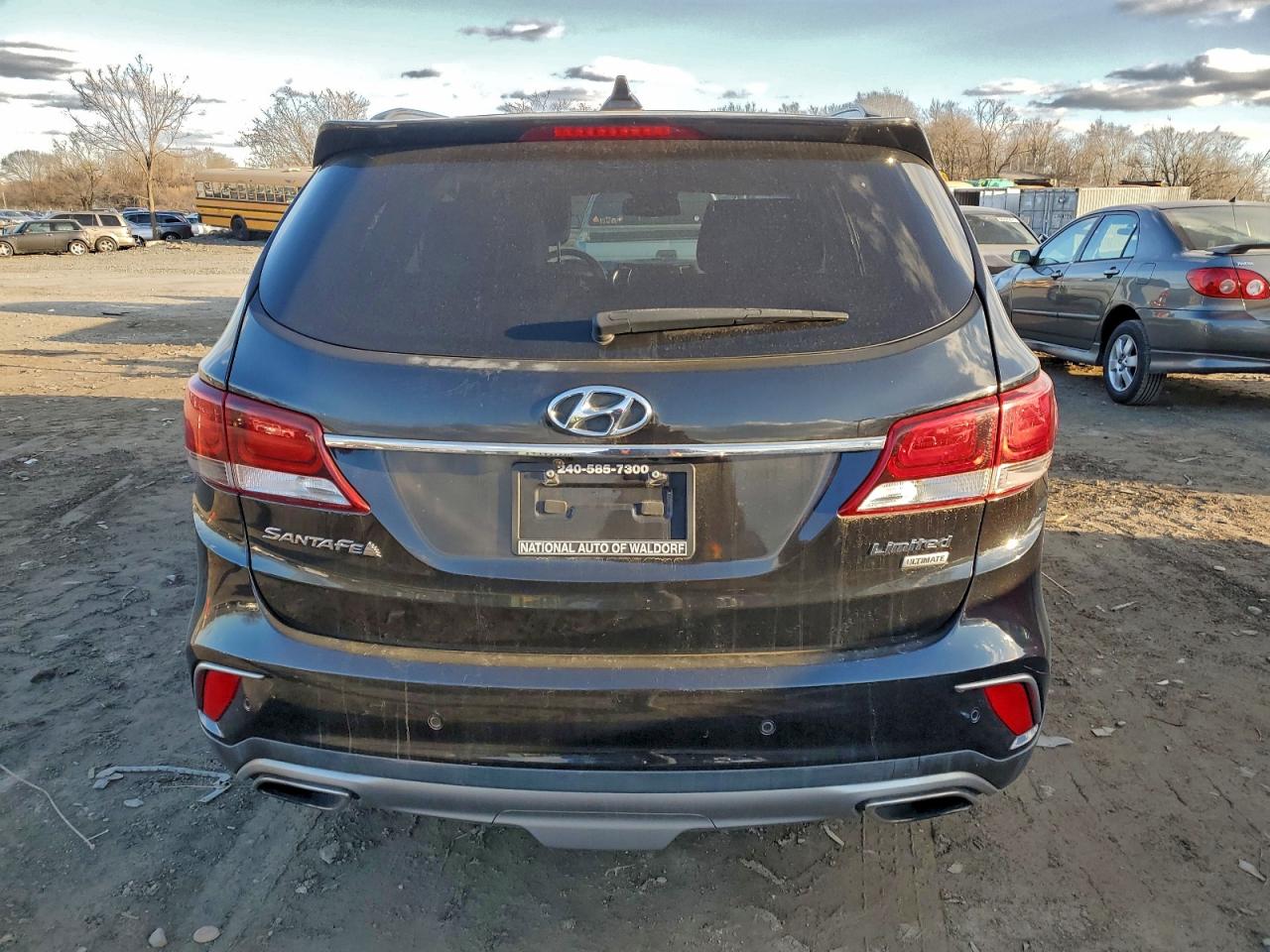 2017 Hyundai Santa Fe Se Ultimate VIN: KM8SR4HF4HU256379 Lot: 95857515