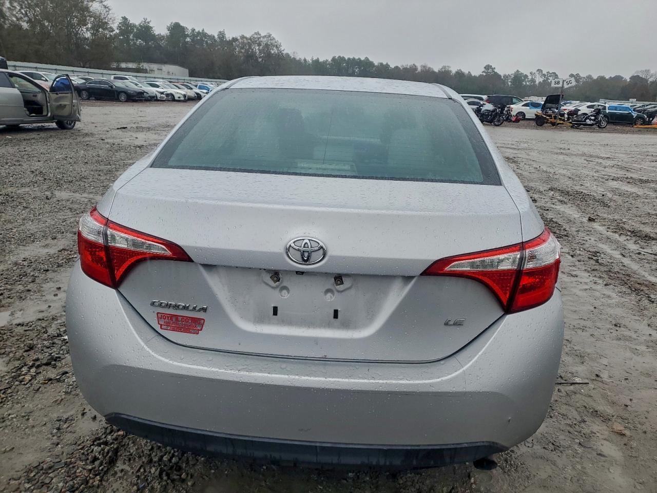 2015 Toyota Corolla L VIN: 2T1BURHE7FC301056 Lot: 95706735