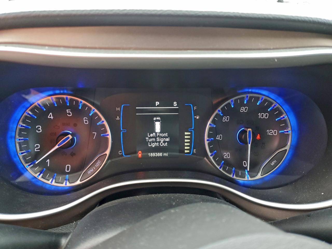 2017 Chrysler Pacifica Touring VIN: 2C4RC1DG3HR634318 Lot: 94788385