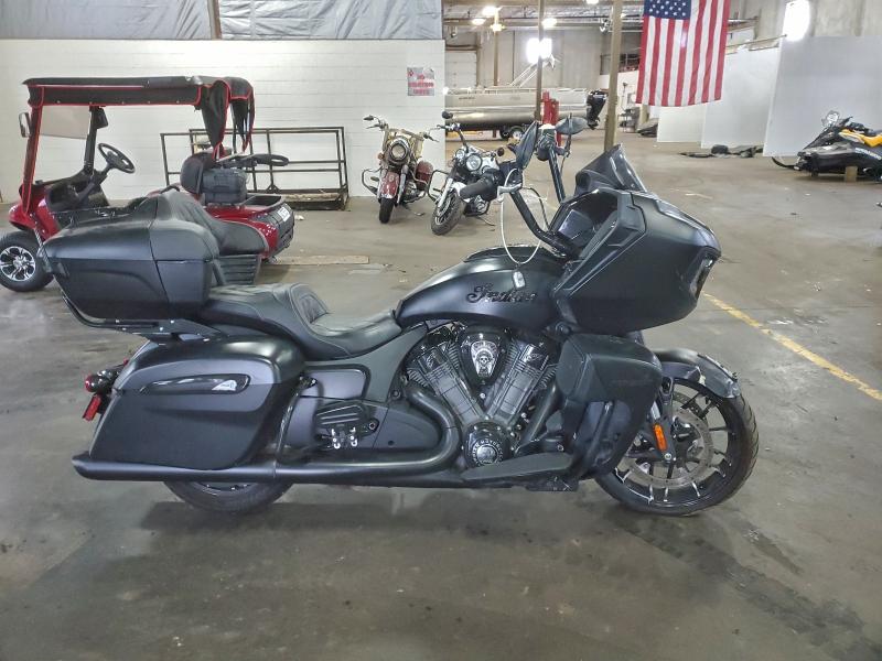 2023 INDIAN MOTORCYCLE CO. PURSUIT DARK HORSE WITH PREMIUM PACKAGE   a la Venta en Copart MN - MINNEAPOLIS NORTH