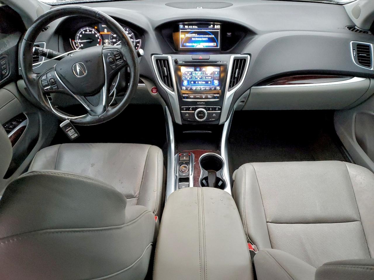 Фото: 19UUB2F56FA007453