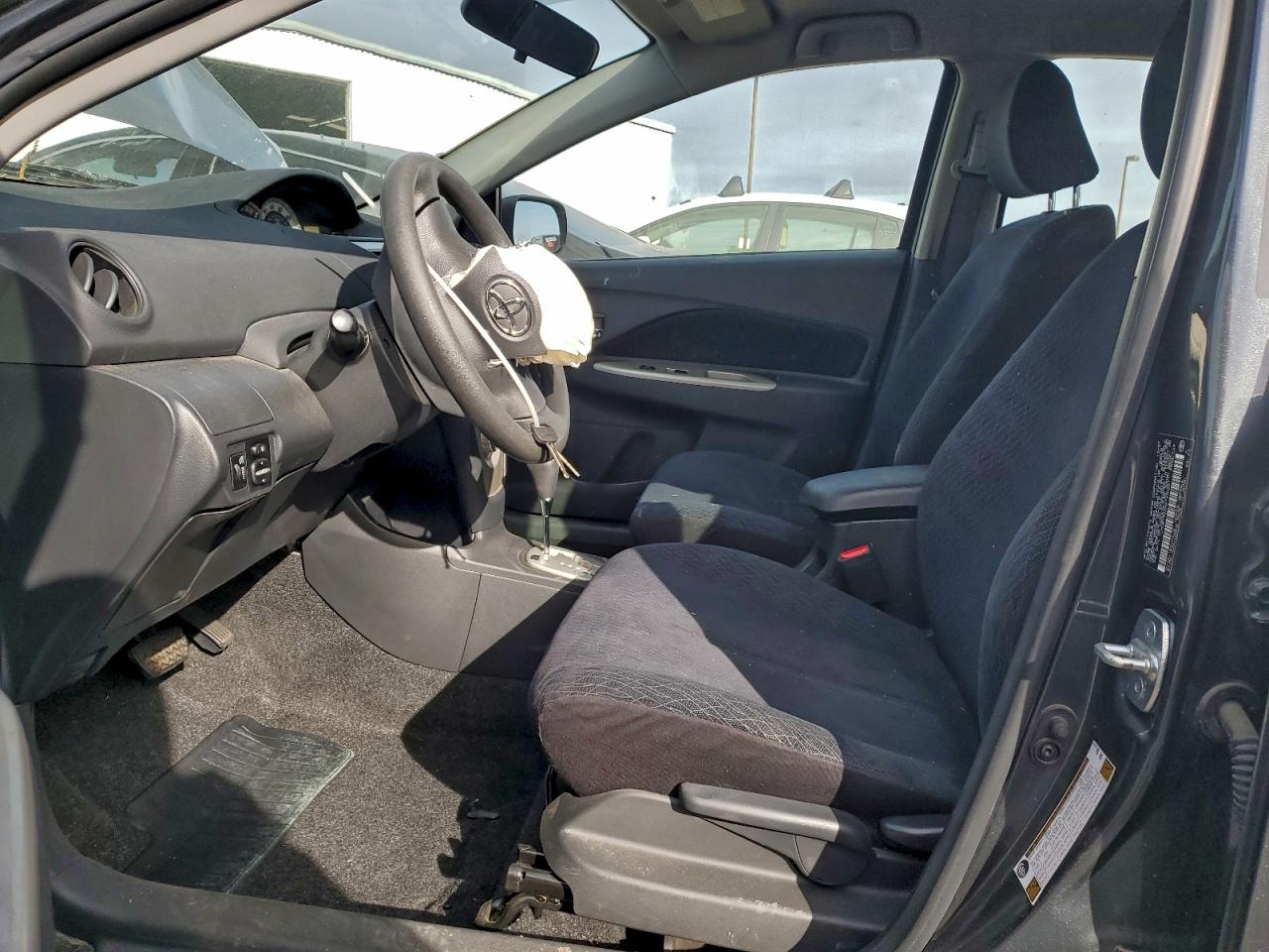 2008 Toyota Yaris VIN: JTDBT923X81230291 Lot: 95217605