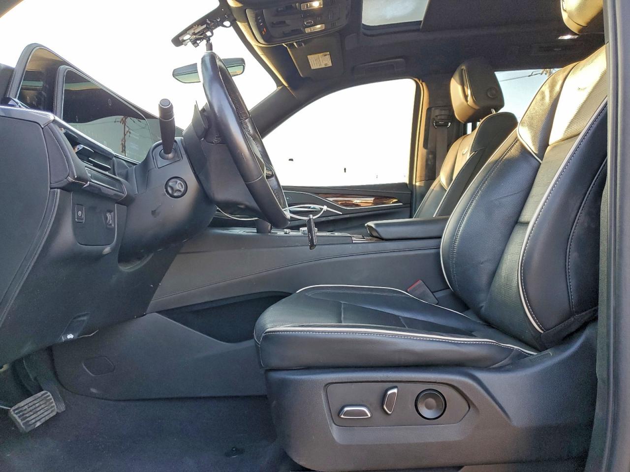 2022 Cadillac Escalade Esv Premium Luxury VIN: 1GYS3KKL4NR336735 Lot: 96994465