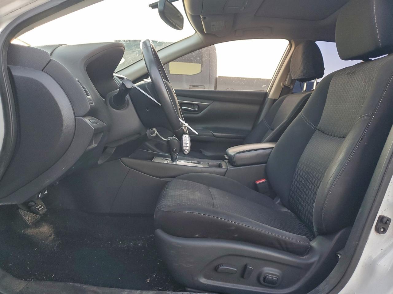 2017 Nissan Altima 2.5 VIN: 1N4AL3AP8HC161592 Lot: 95320515