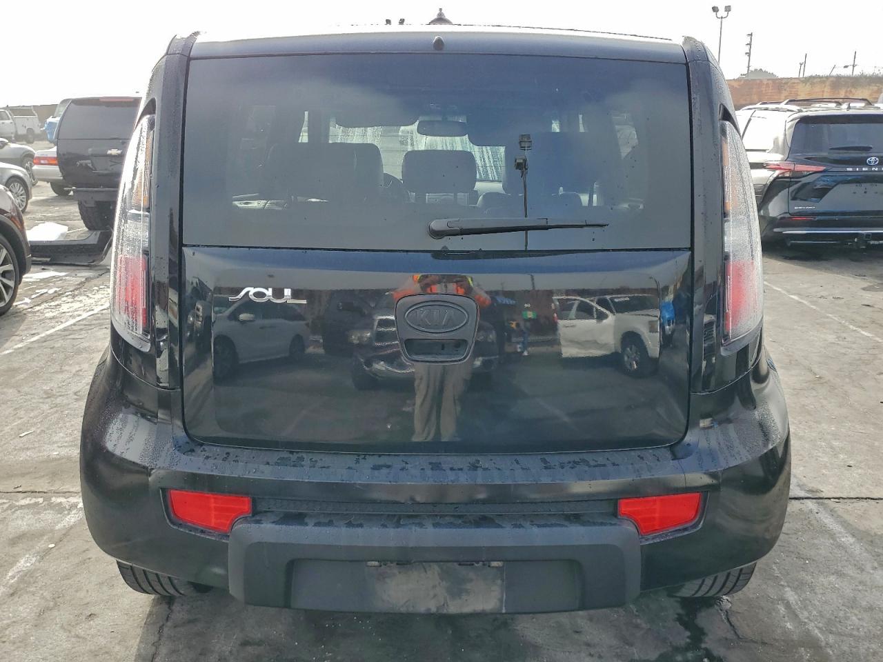 2010 Kia Soul + VIN: KNDJT2A24A7180485 Lot: 96845135