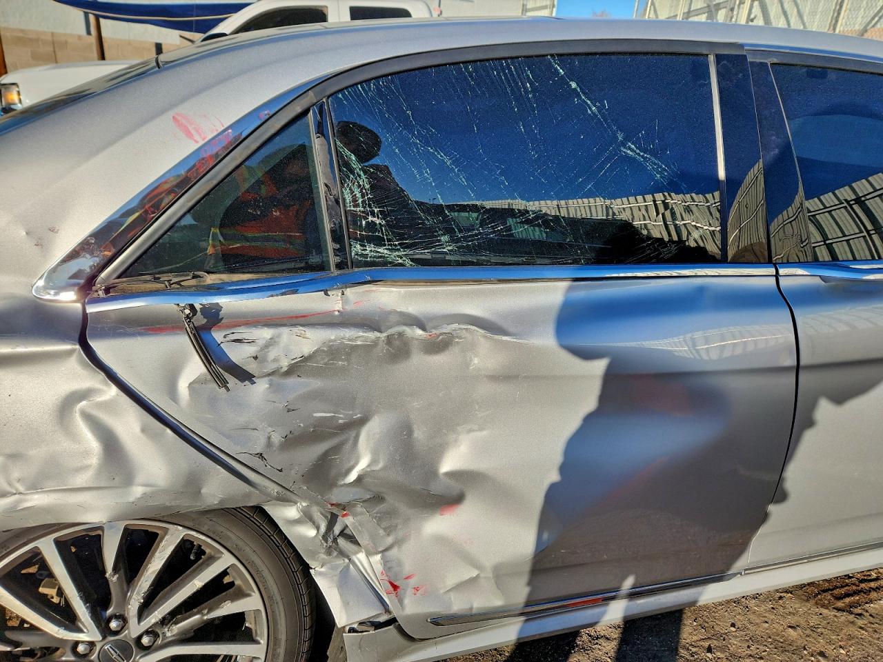 2017 Lincoln Continental Select VIN: 1LN6L9SK7H5636686 Lot: 94410465