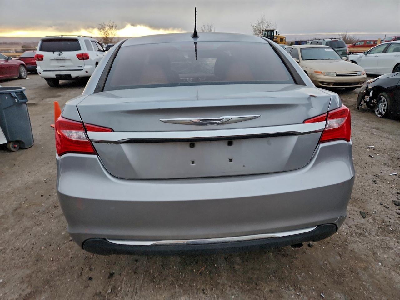 2013 Chrysler 200 Lx VIN: 1C3CCBABXDN705708 Lot: 95627615