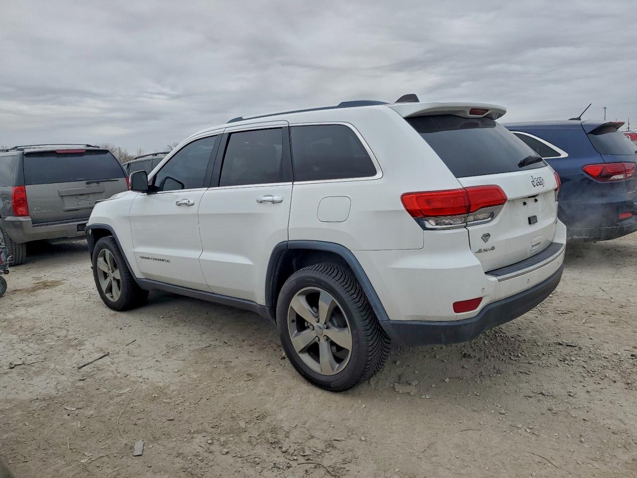 2015 Jeep Grand Cherokee Limited VIN: 1C4RJFBGXFC227172 Lot: 97945875