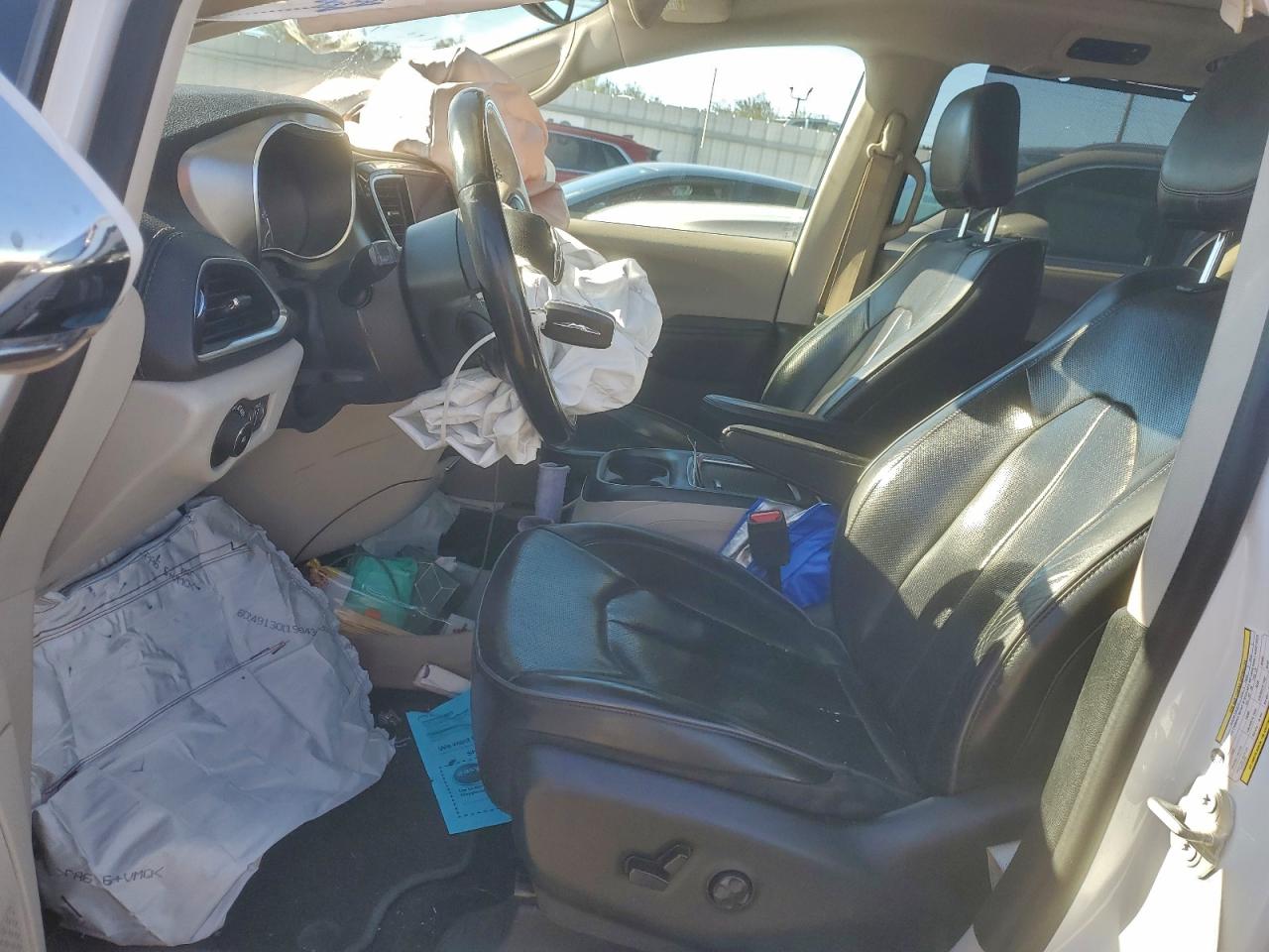 2019 Chrysler Pacifica Limited VIN: 2C4RC1GGXKR617230 Lot: 95194815