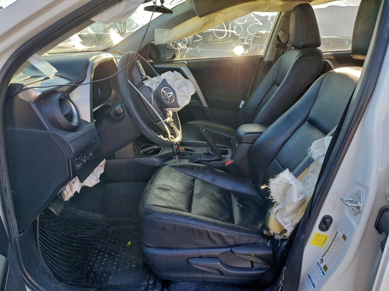 2018 Toyota Rav4 Le VIN: JTMBFREV2JJ739835 Lot: 94589815