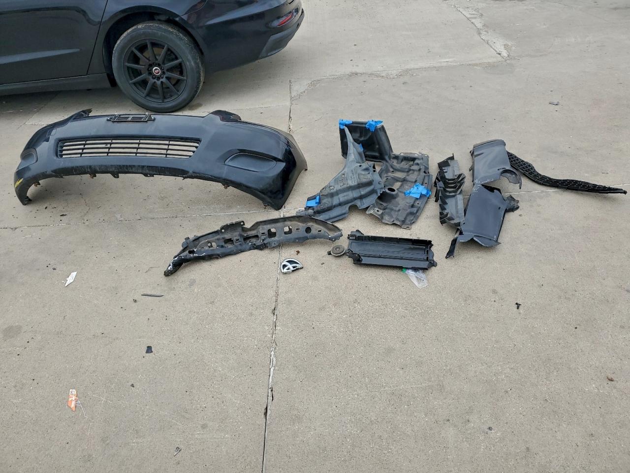 2009 Toyota Yaris VIN: JTDJT903X95224113 Lot: 94889795