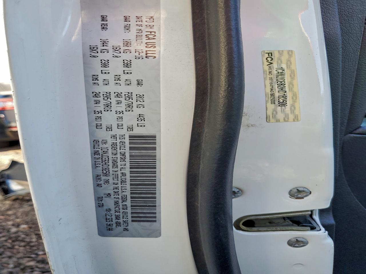 2017 Jeep Compass Latitude VIN: 1C4NJCEB2HD182500 Lot: 94810805