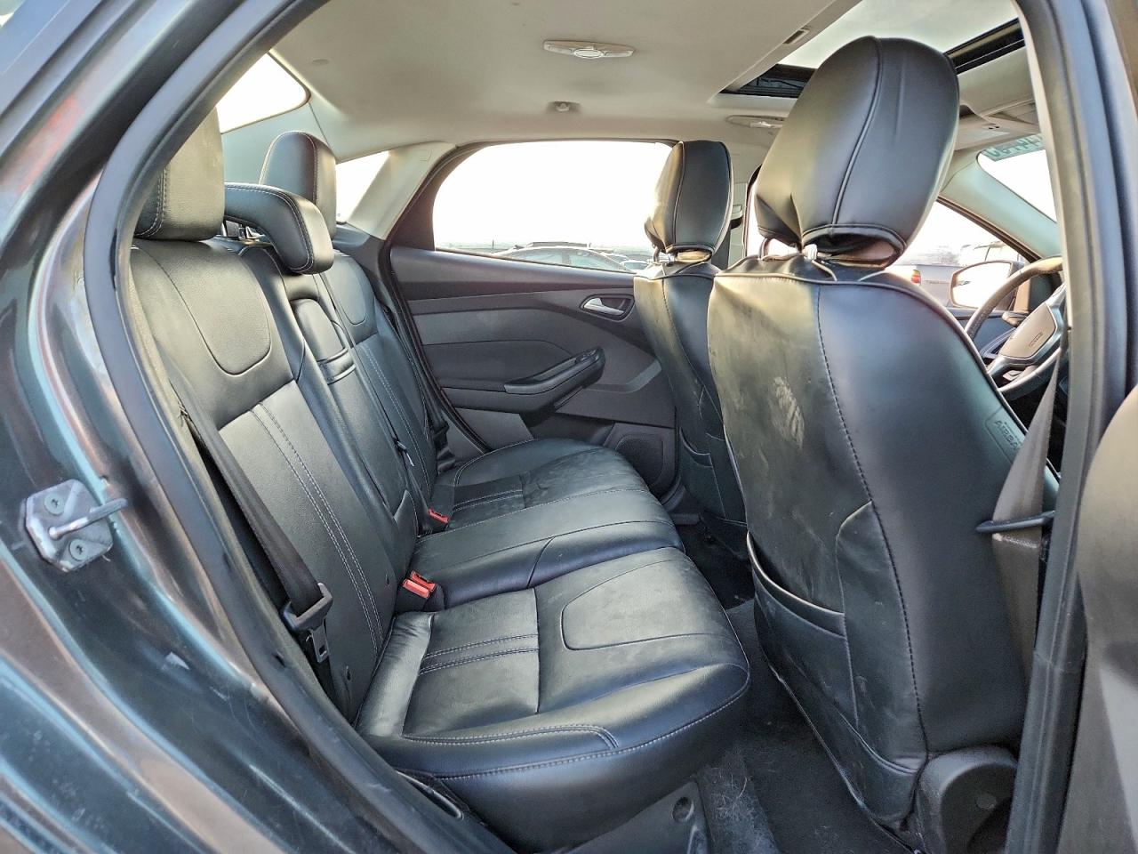 2012 Ford Focus Sel VIN: 1FAHP3H2XCL333062 Lot: 97144785