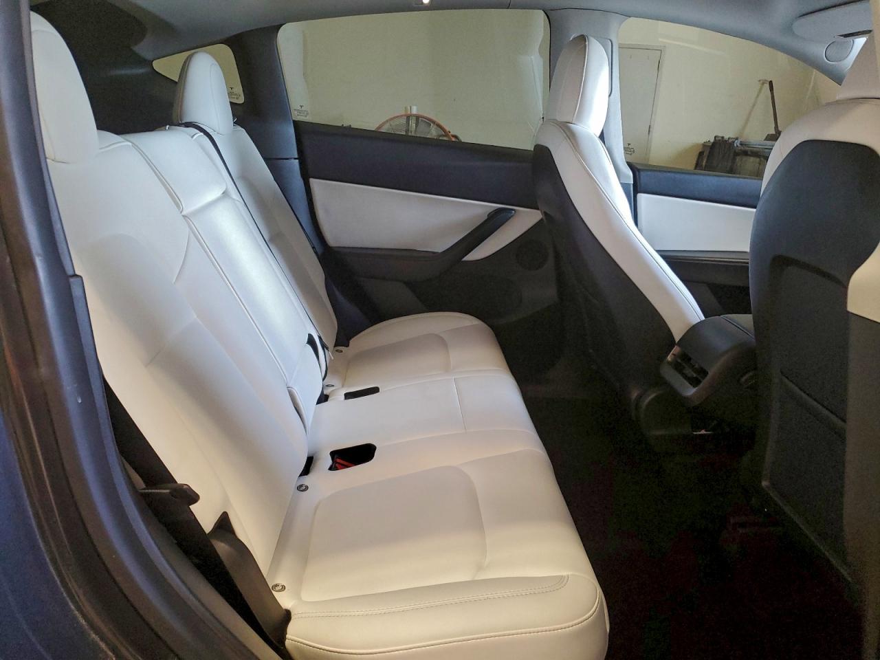 2022 Tesla Model Y VIN: 7SAYGDEFXNF383587 Lot: 94509945