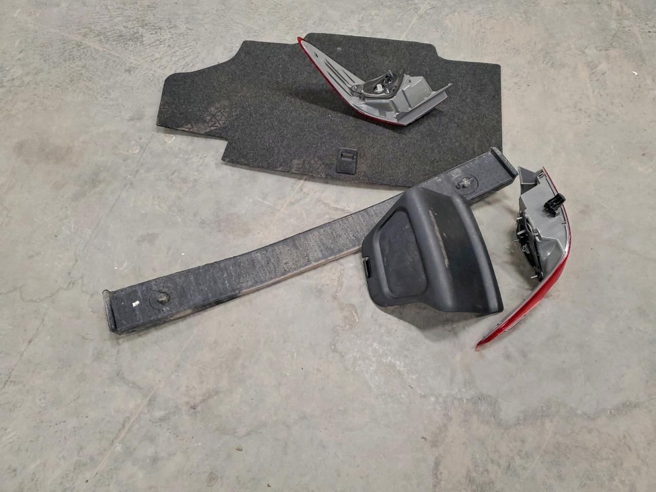 2017 Toyota Camry Hybrid VIN: 4T1BD1FK5HU223582 Lot: 95484425