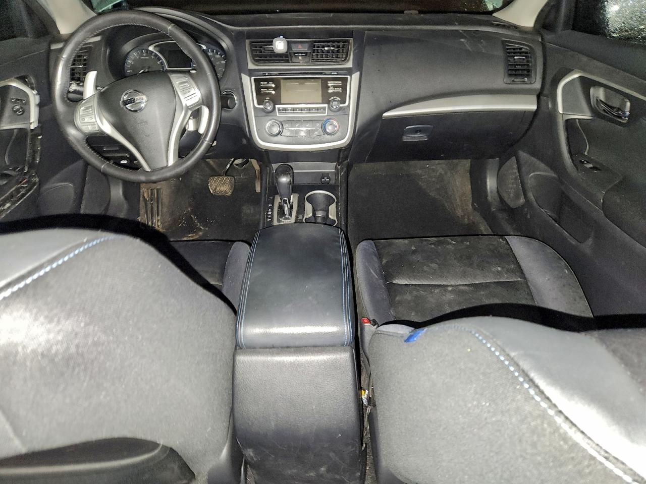 2017 Nissan Altima 2.5 VIN: 1N4AL3AP5HN311792 Lot: 94953925