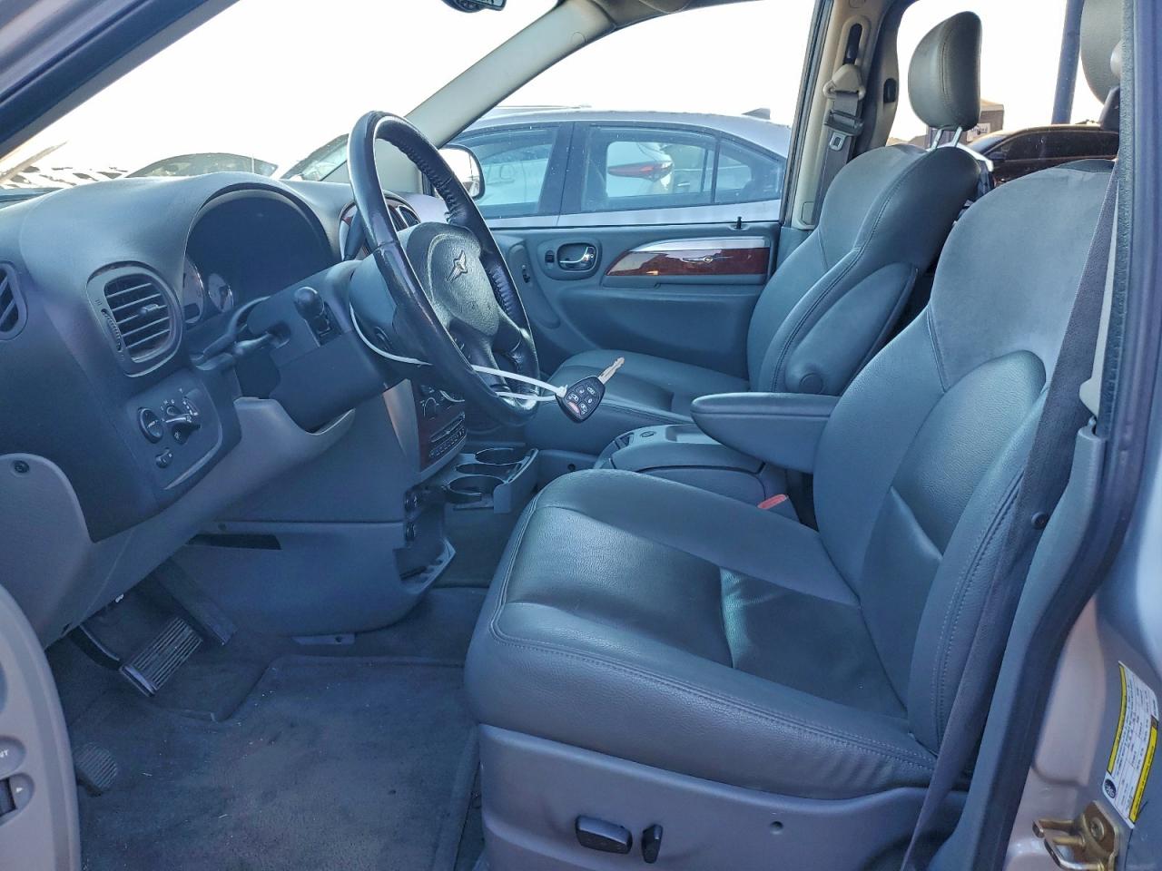 2006 Chrysler Town & Country Limited VIN: 2A8GP64L96R739490 Lot: 96232395