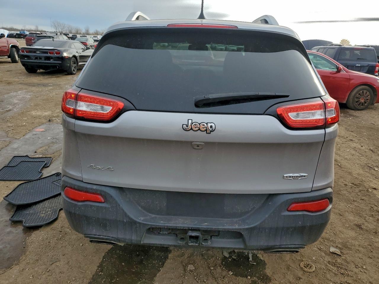 2017 Jeep Cherokee Latitude VIN: 1C4PJMCS5HD213739 Lot: 95961505