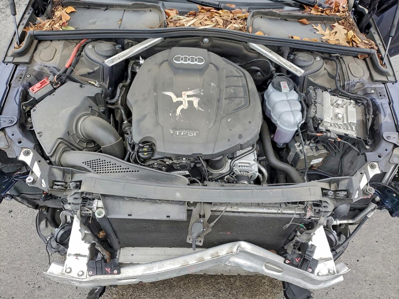 2019 Audi A4 Premium VIN: WAUDNAF46KN011252 Lot: 96101125