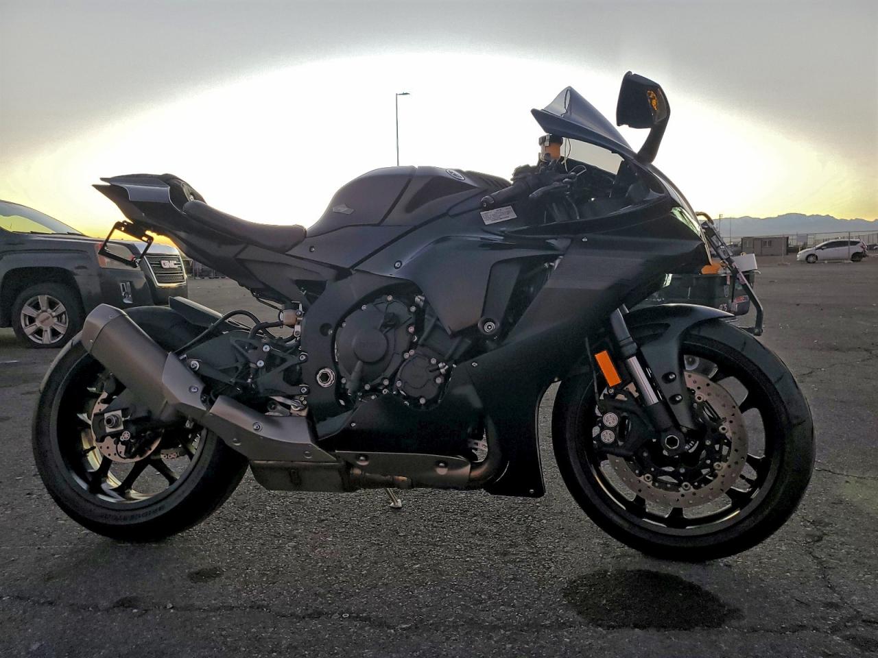 2021 Yamaha Yzfr1