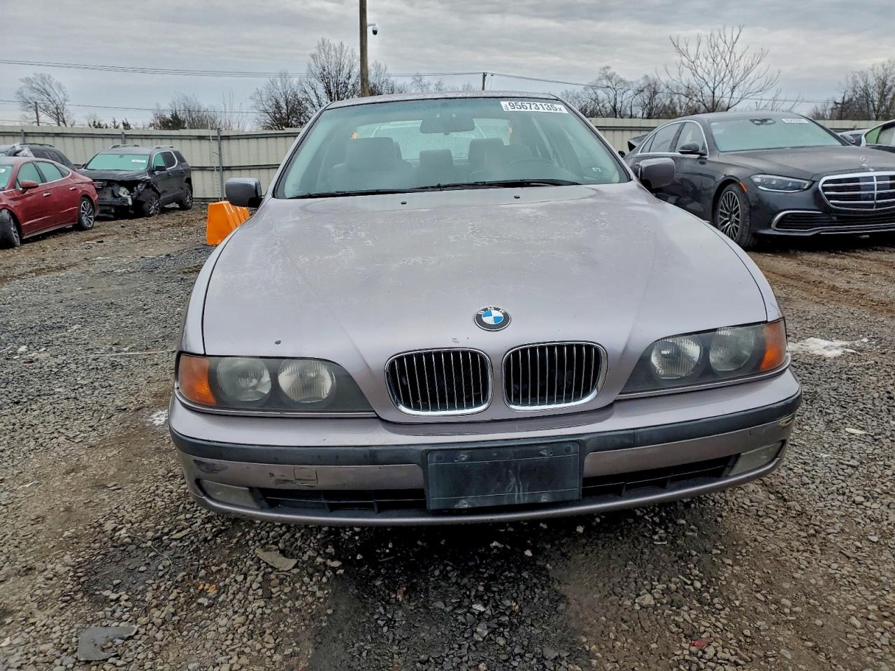 IV (E39)