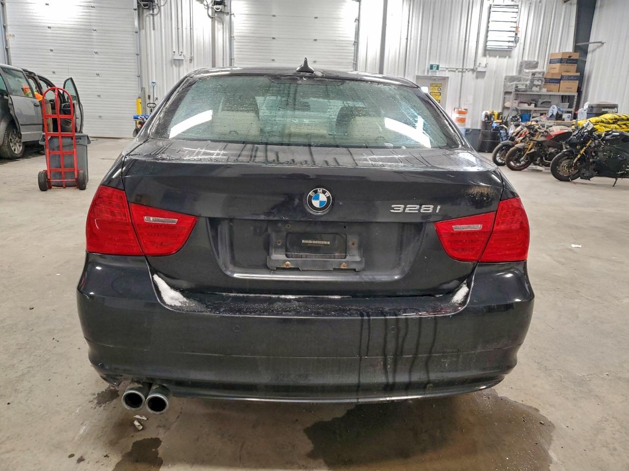 2011 BMW 328 Xi VIN: WBAPK7C53BA463334 Lot: 95024615