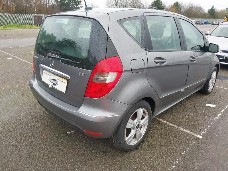 2009 MERCEDES-BENZ A CLASS A160 CDI AVANTGARDE SE 5DR