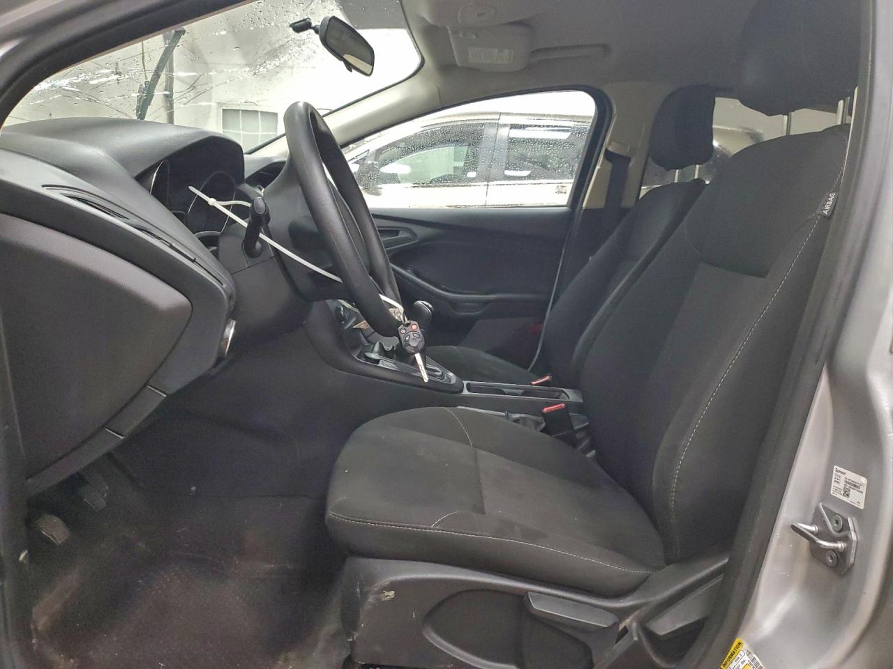 2018 Ford Focus S VIN: 1FADP3E29JL302613 Lot: 93355095