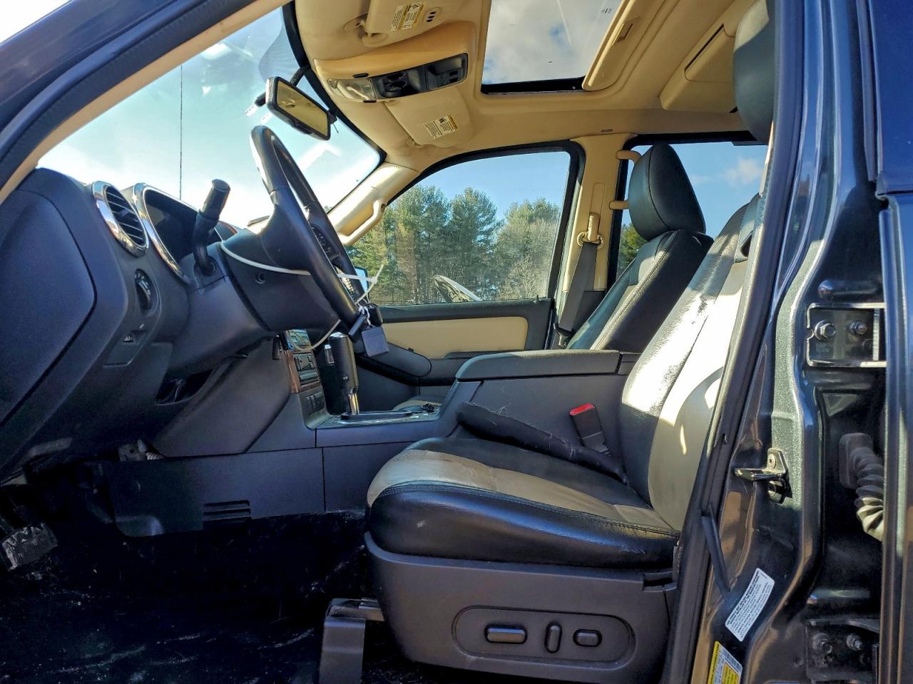 2009 Ford Explorer Eddie Bauer VIN: 1FMEU84E59UA09020 Lot: 92991845