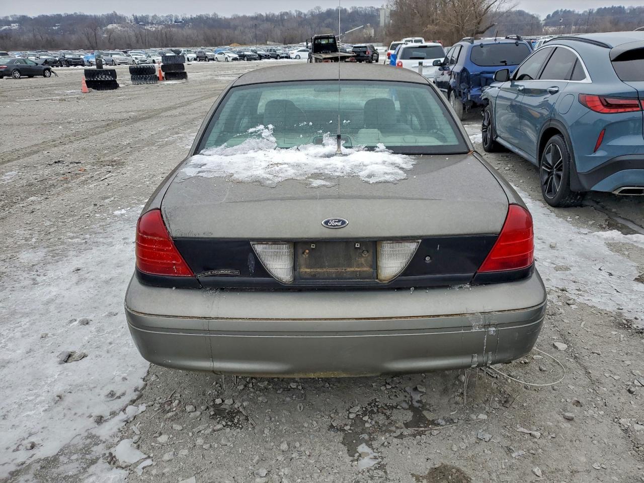 2003 Ford Crown Victoria Police Interceptor VIN: 2FAFP71W23X101747 Lot: 94740455