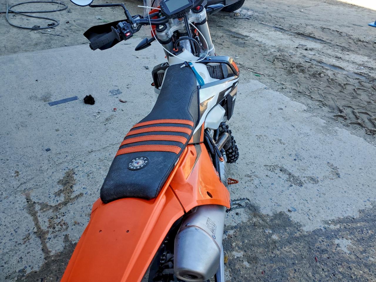 2017 Ktm 250 Exc-F VIN: VBKEXE402HM165835 Lot: 94735385