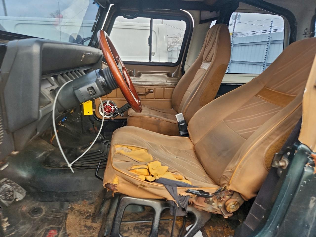 1993 Jeep Wrangler / Yj VIN: 1J4FY29S5PP227442 Lot: 96029985