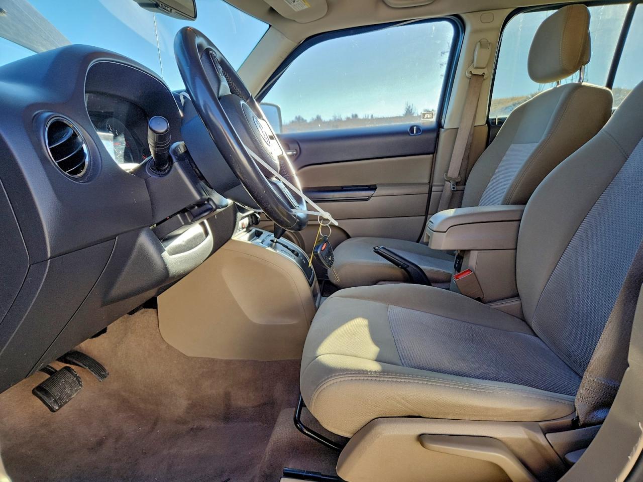 2013 Jeep Patriot Latitude VIN: 1C4NJRFB6DD177330 Lot: 95932015