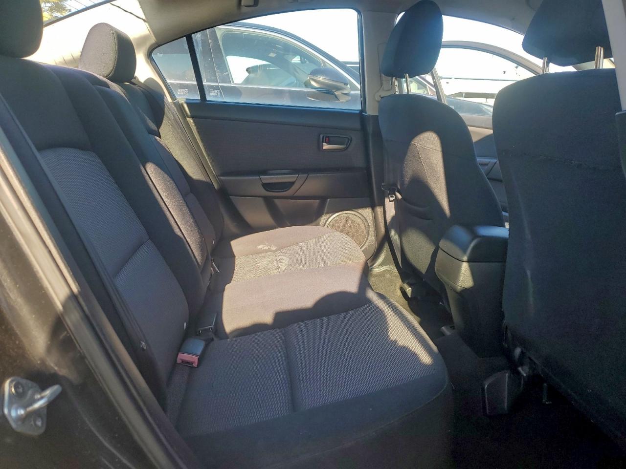 2008 Mazda 3 I VIN: JM1BK12F481835664 Lot: 95939535