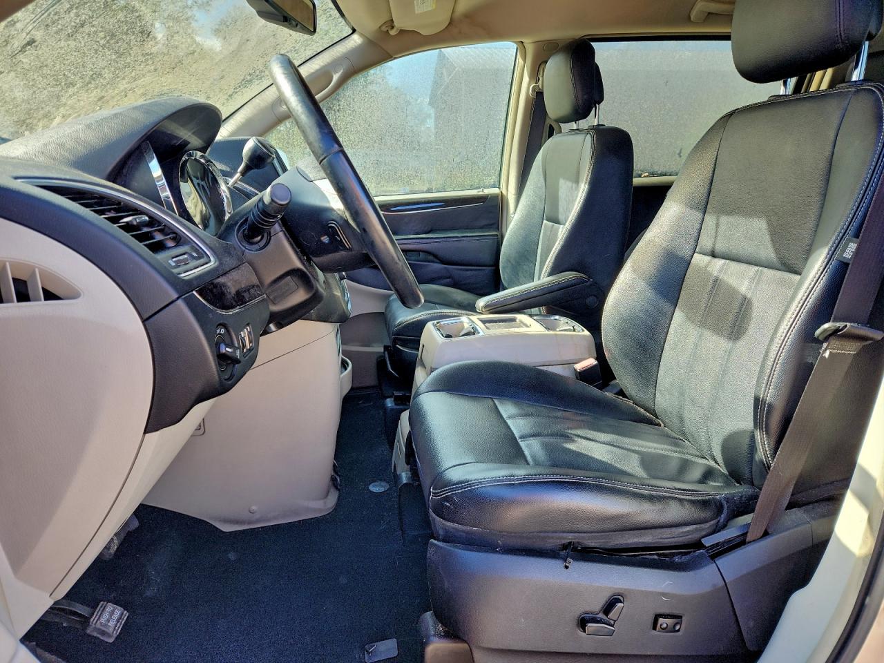 2014 Chrysler Town & Country Touring VIN: 2C4RC1BG8ER159456 Lot: 96476955