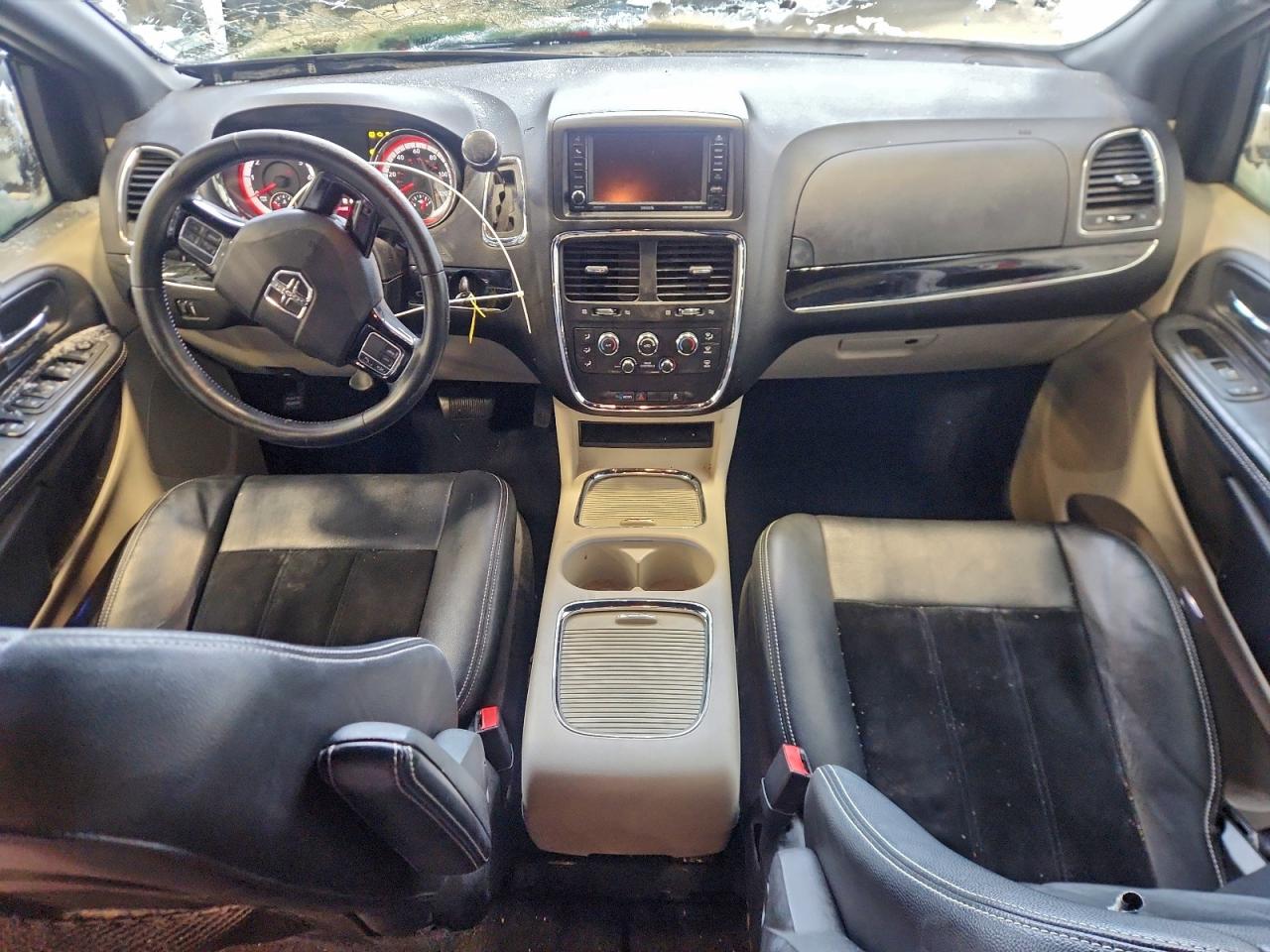 2018 Dodge Grand Caravan Sxt VIN: 2C4RDGCG6JR268393 Lot: 94949215