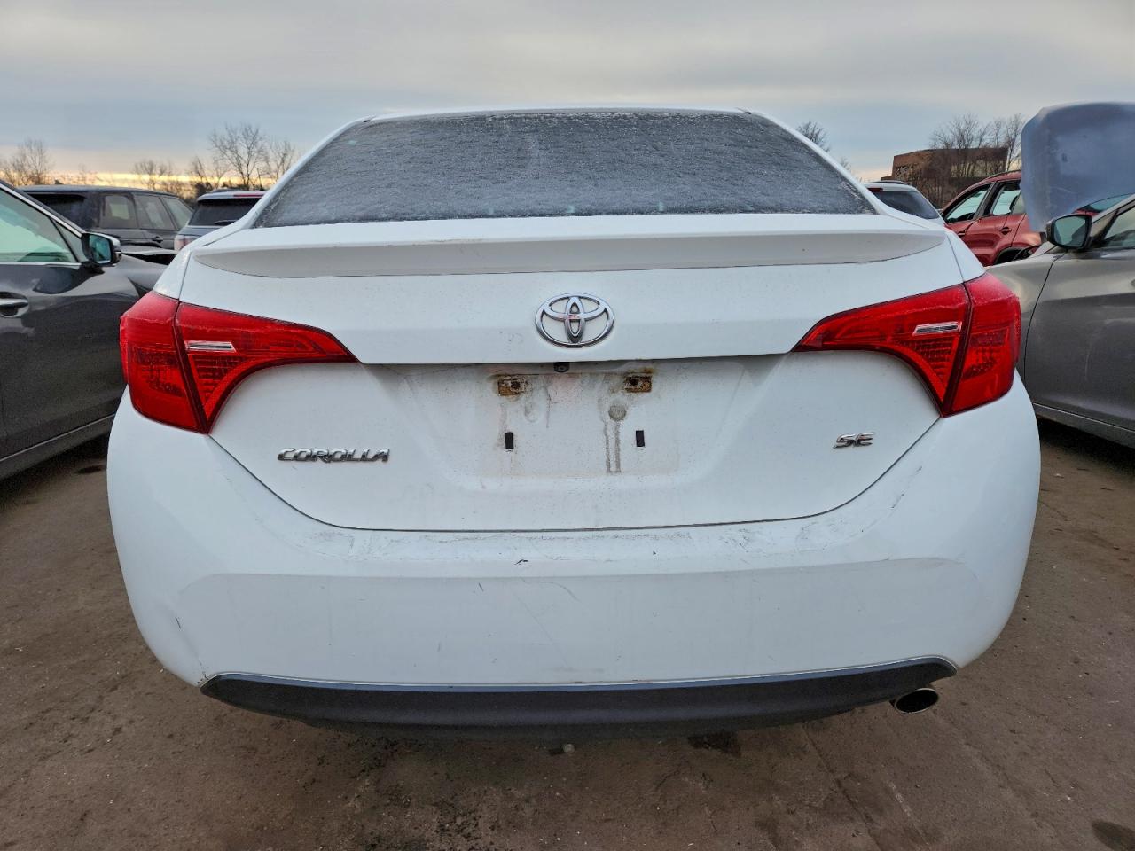 2017 Toyota Corolla L VIN: 5YFBURHE7HP679932 Lot: 94917005