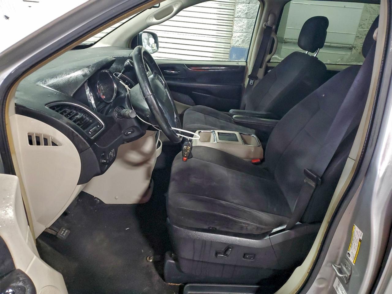 2011 Chrysler Town & Country Touring VIN: 2A4RR5DG2BR694548 Lot: 96424055