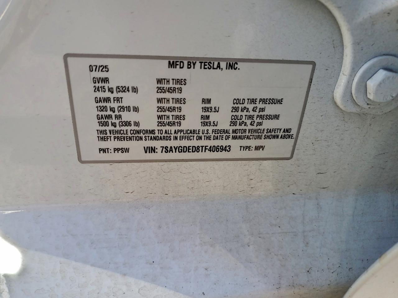 2026 Tesla Model Y VIN: 7SAYGDED8TF406943 Lot: 94000875